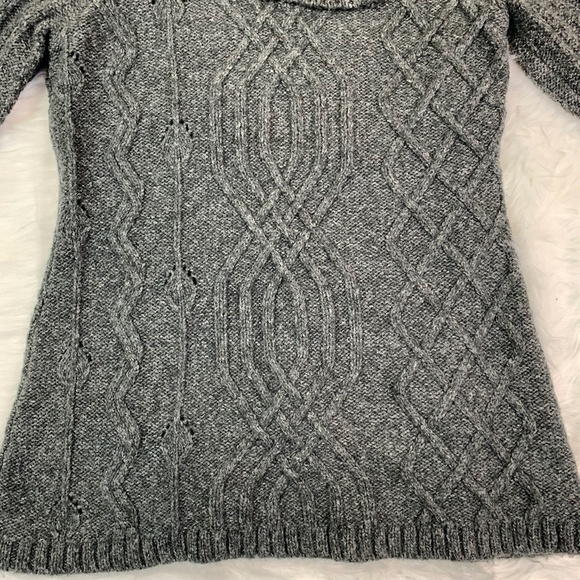 Beatrix Ost Gray turtle neck sweater - Picture 7 of 13